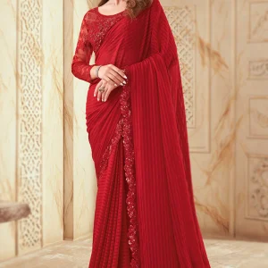 ঐতিহ্যবাহী ও স্টাইলিশ শাড়ি